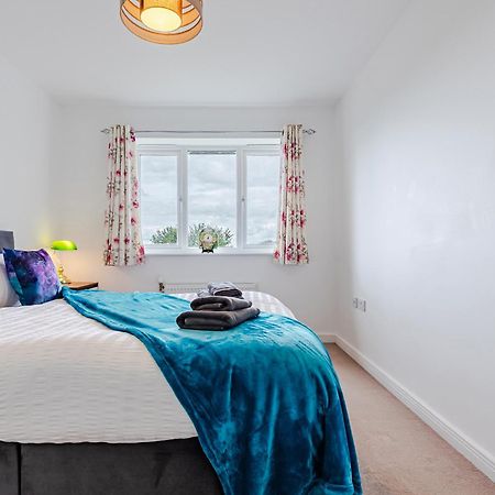 3 Bedroom Swanley House Экстерьер фото