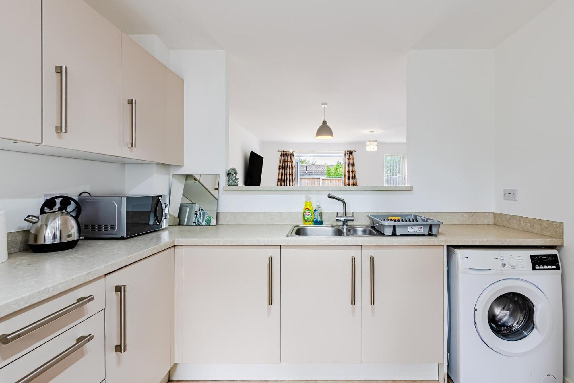 3 Bedroom Swanley House Экстерьер фото